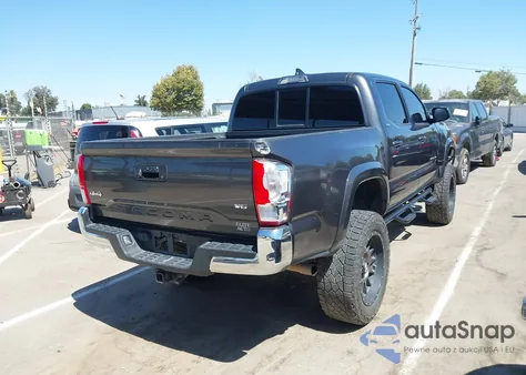 2017 Toyota Tacoma Sr5 V6 z USA, uszkodzony, nr VIN 3TMCZ5AN5HM092449